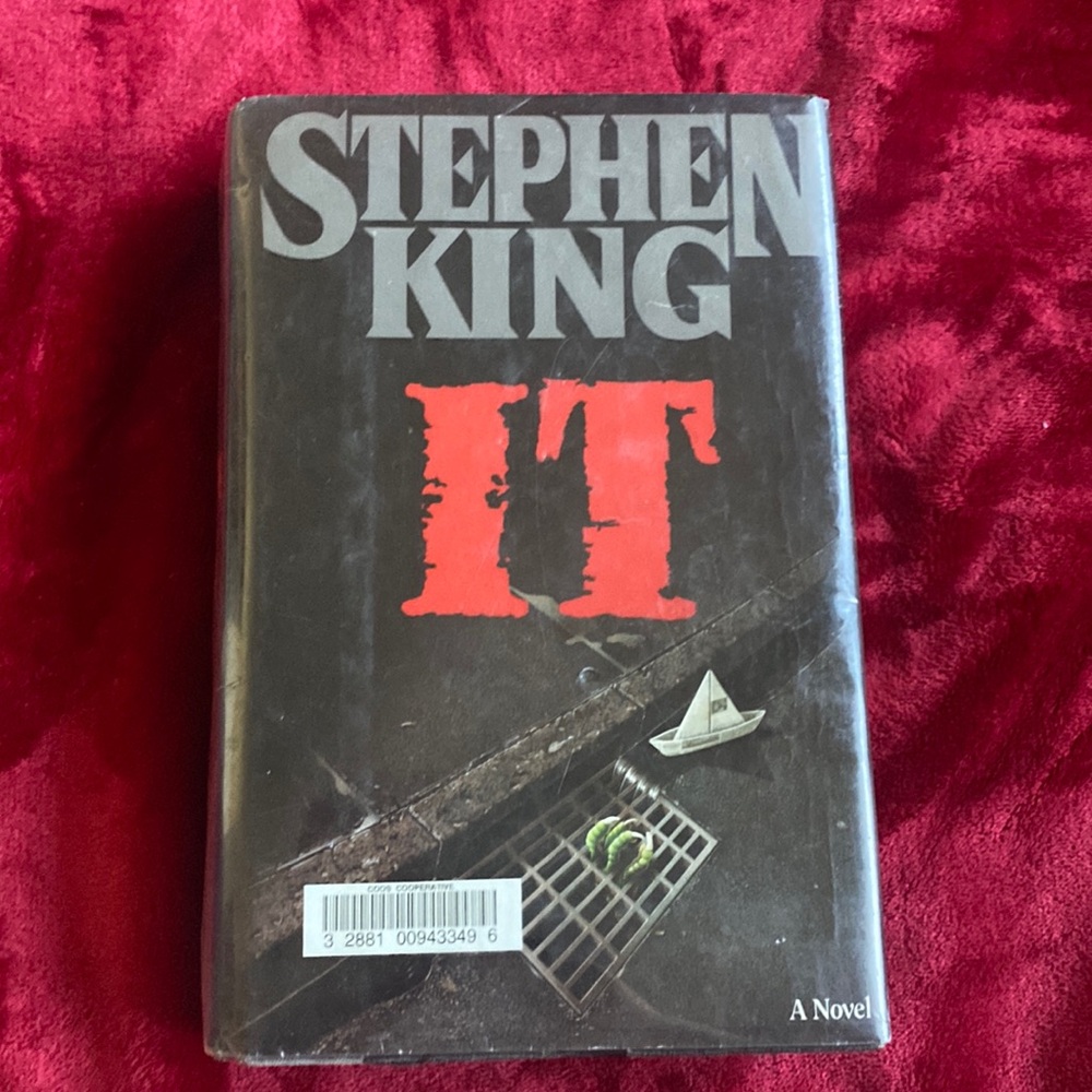 Stephan King - IT hardcover book